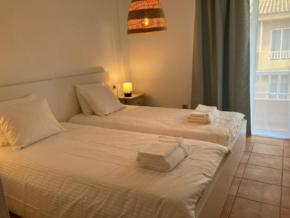 Bella Vista Apartment คอร์ราเลโฮ ภายนอก รูปภาพ