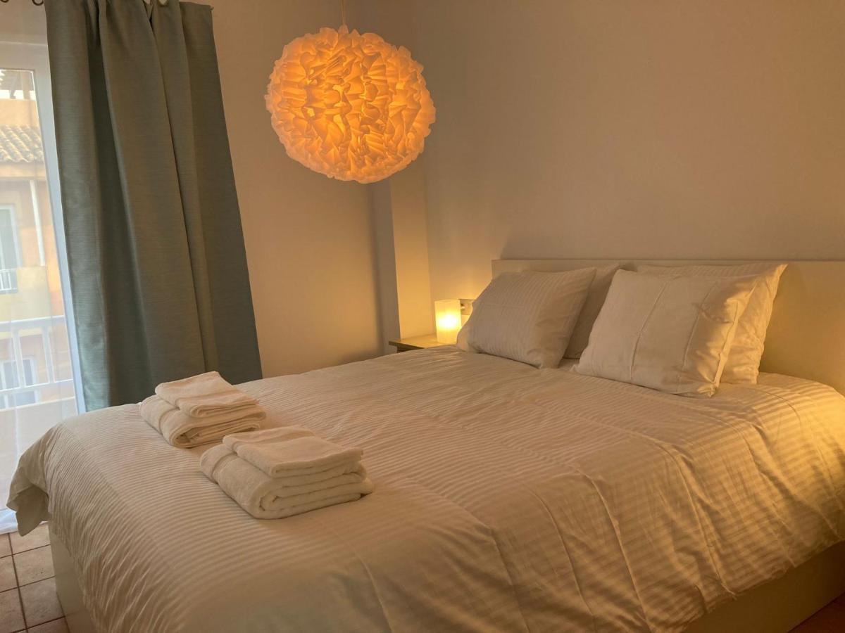 Bella Vista Apartment คอร์ราเลโฮ ภายนอก รูปภาพ